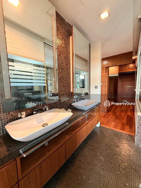 Untuk Dijual - 4-storey Bungalow at Moonlight Bay in Penang Island
