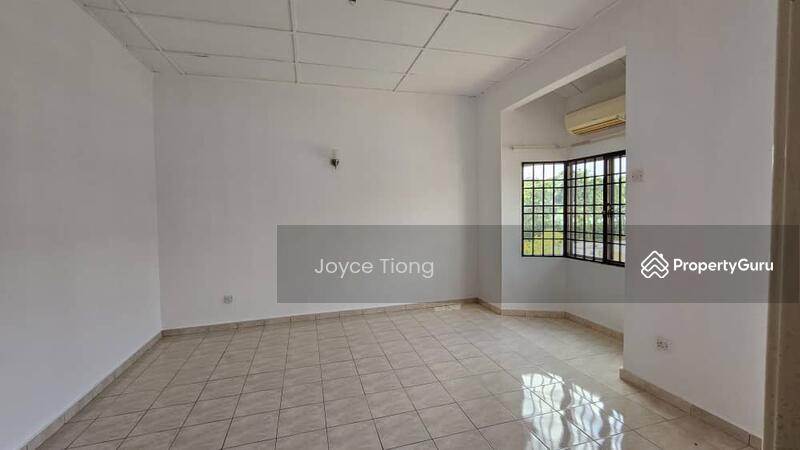 Untuk Disewa - 2 Storeys terrace house at Bandar Mahkota Cheras