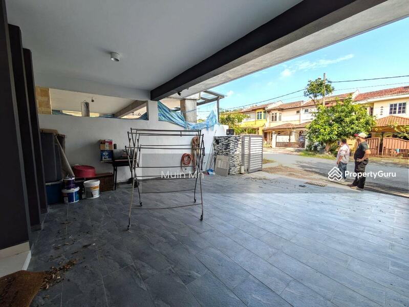 For Sale - Paragon 93