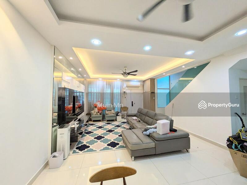For Sale - Paragon 93