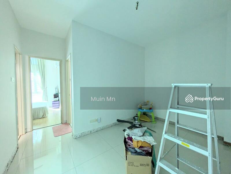 For Sale - Paragon 93