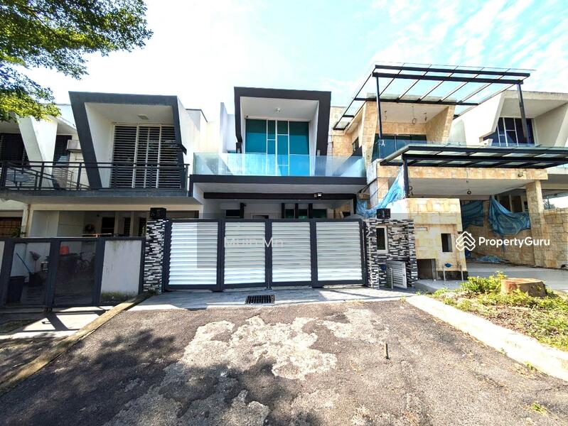 For Sale - Paragon 93