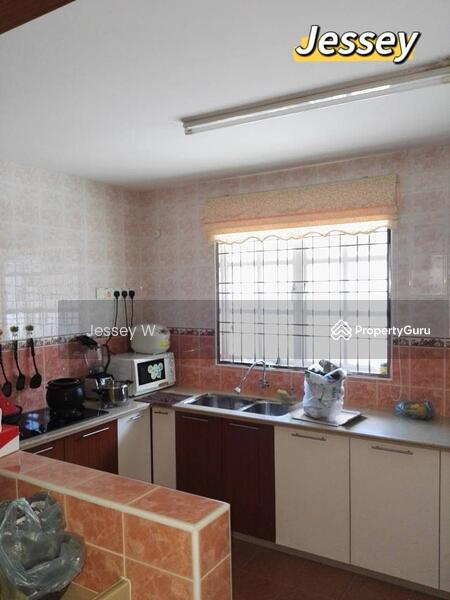 Untuk Disewa - Lilitan Batu Maung