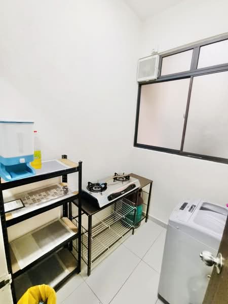 Kondominium untuk Disewa di Seasons Garden Residences - Erin Yusof - Kitchen - PropertyGuru.com.my