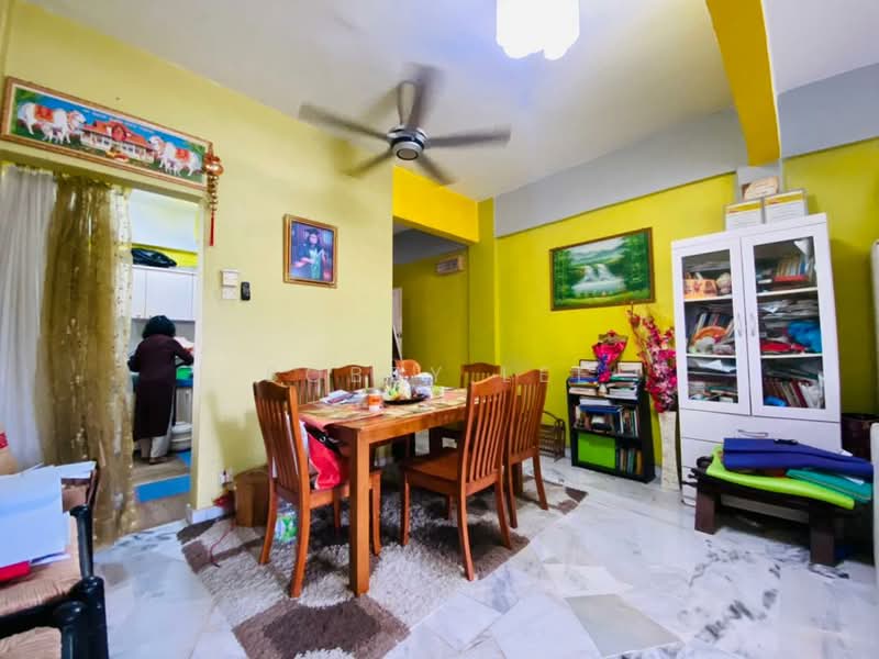 Condominium for Sale at Sri Permata - Bobby Lee - Dining Room - PropertyGuru.com.my