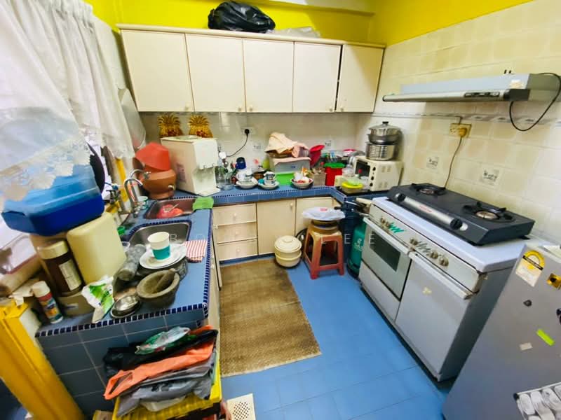 Condominium for Sale at Sri Permata - Bobby Lee - Kitchen - PropertyGuru.com.my