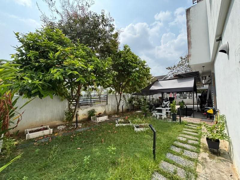 2-storey Terraced House for Sale in Bandar Tasik Puteri (Rawang) - Minnie Wong - Garden - PropertyGuru.com.my
