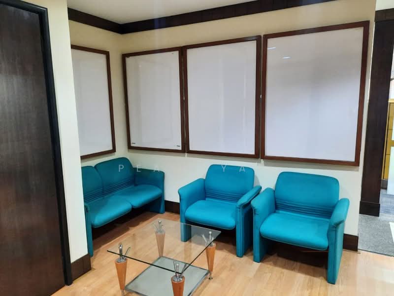 Office for Sale in Seksyen 10 (Petaling Jaya) - Pealy Yap - Living Room - PropertyGuru.com.my
