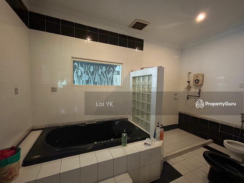 Untuk Dijual - Bungalow at Subang Jaya