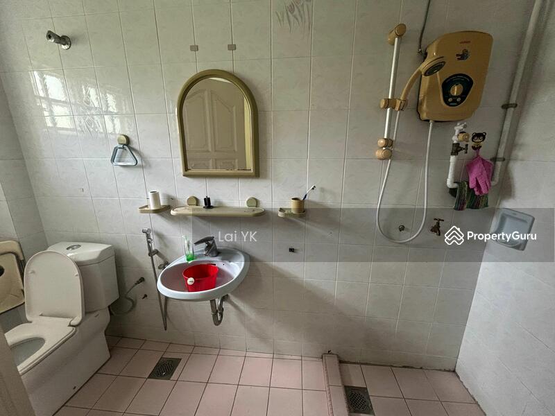 Untuk Dijual - Bungalow at Subang Jaya