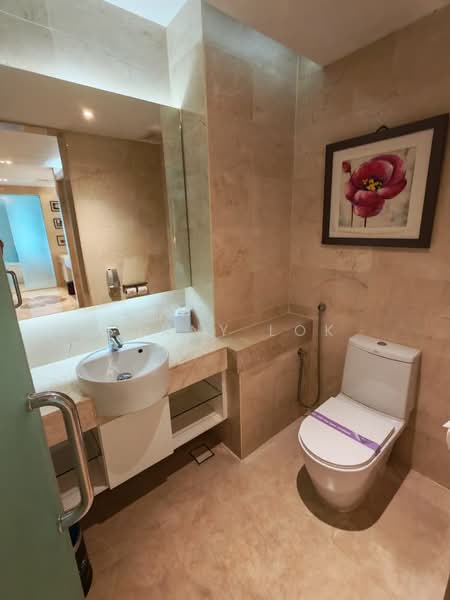 Servis Apartment untuk Dijual di The Lexis Suite Condotel - Sunny Lok - Bathroom - PropertyGuru.com.my