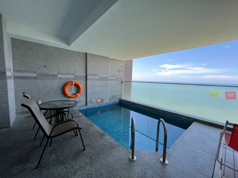 Servis Apartment untuk Dijual di The Lexis Suite Condotel - Sunny Lok - Pool - PropertyGuru.com.my