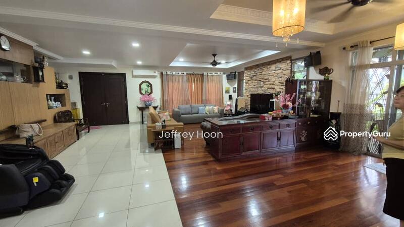 Untuk Dijual - Anggerik Aranda