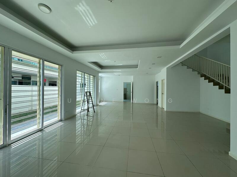 For Sale - Villa Avenue