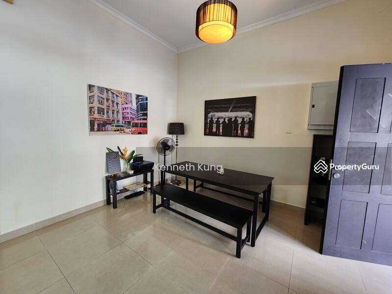 For Sale - Lengkok Sungai Emas 3 Storey Semi D Batu Ferringhi