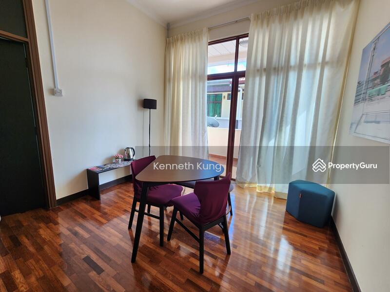 For Sale - Lengkok Sungai Emas 3 Storey Semi D Batu Ferringhi