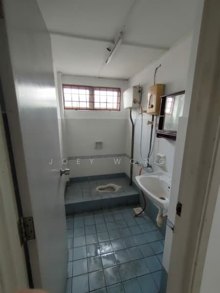 Apartment for Sale at Jasmine Court - Joey Wong - Bathroom - PropertyGuru.com.my