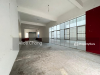 For Sale - Oasis 2 @ Kota Puteri 4 storey shop with life