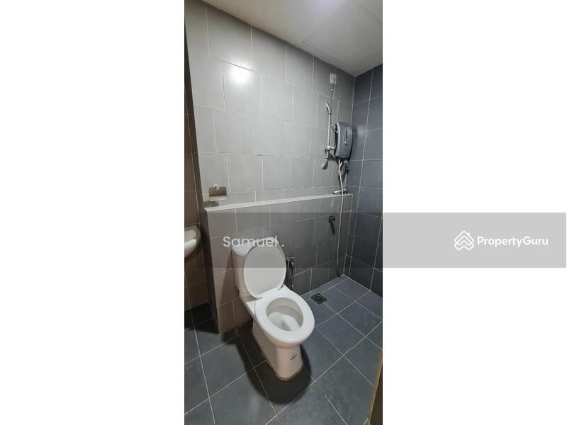 For Sale - Flexis @ One South