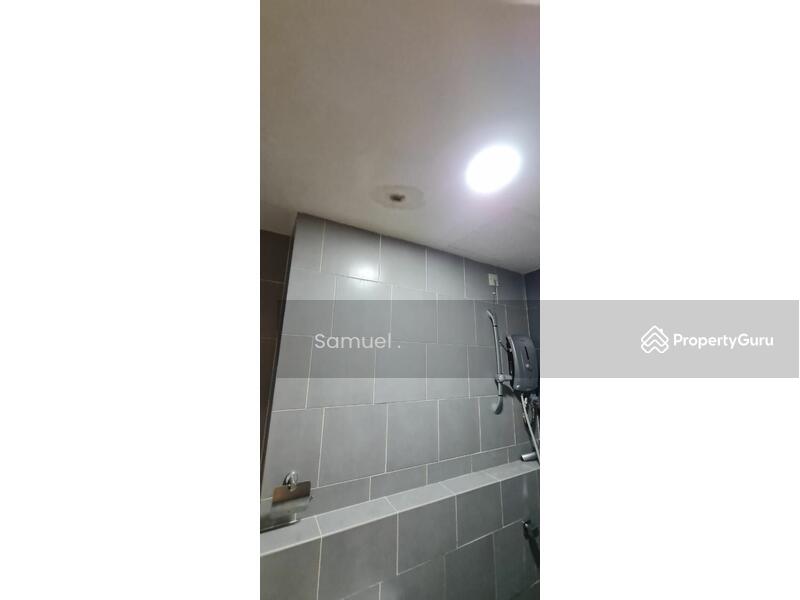 For Sale - Flexis @ One South