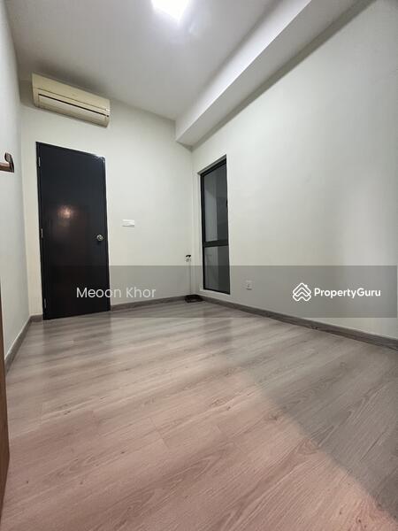 2nd Bedroom With Aircond