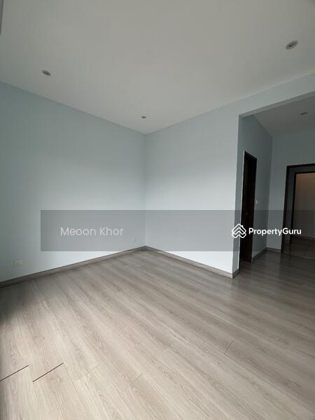 master bedroom with Aircond