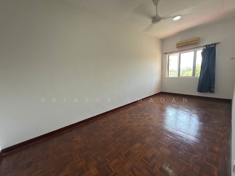 Townhouse for Sale in Shah Alam (Selangor) - Natasha Shadan - PropertyGuru.com.my