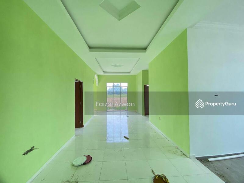 For Sale - Semi D di Padang Halban, Melor