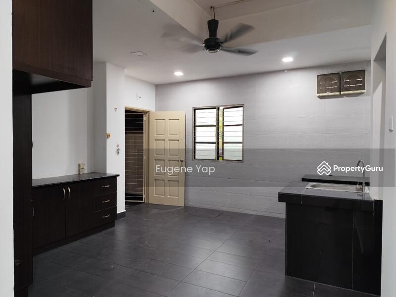 Untuk Dijual - Jalan Putra Harmoni, Putra Height, Subang Jaya