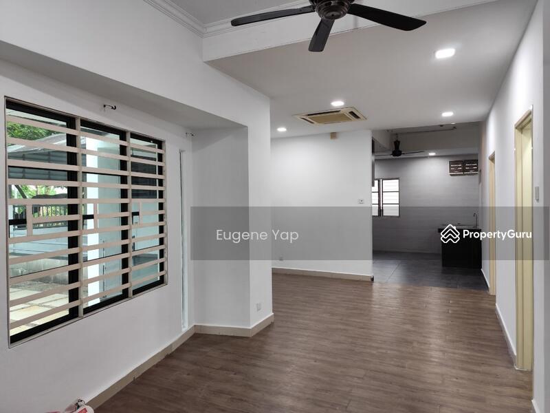 Untuk Dijual - Jalan Putra Harmoni, Putra Height, Subang Jaya