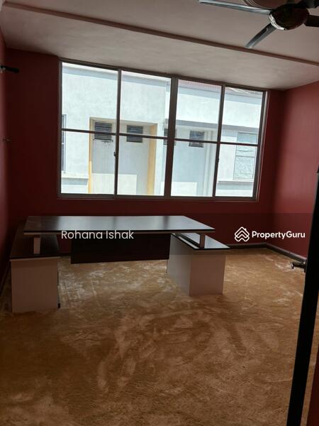 Untuk Dijual - 2 Storey Shoplot DATARAN SURIA Puncak Alam RENOVATED UNIT
