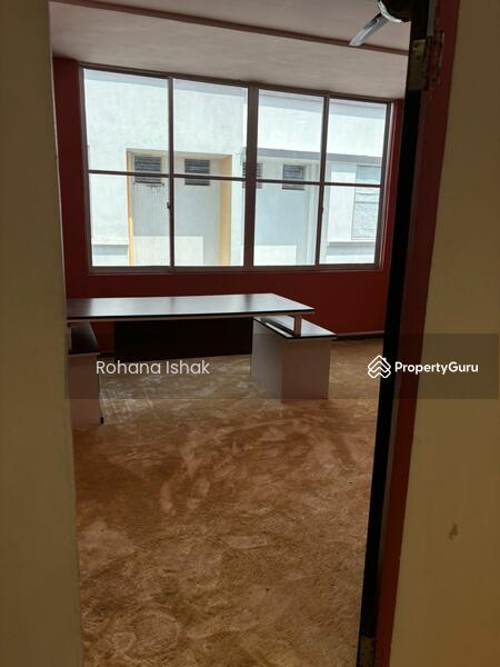 Untuk Dijual - 2 Storey Shoplot DATARAN SURIA Puncak Alam RENOVATED UNIT