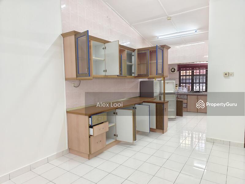 Untuk Disewa - Taman Pelangi indah