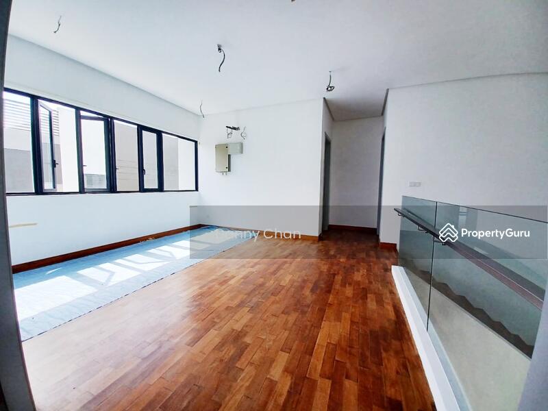 For Sale - Vila Elemen