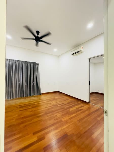 Terraced House for Sale in Bandar Putra Permai (Seri Kembangan) - Eugene Wong - Bedroom - PropertyGuru.com.my