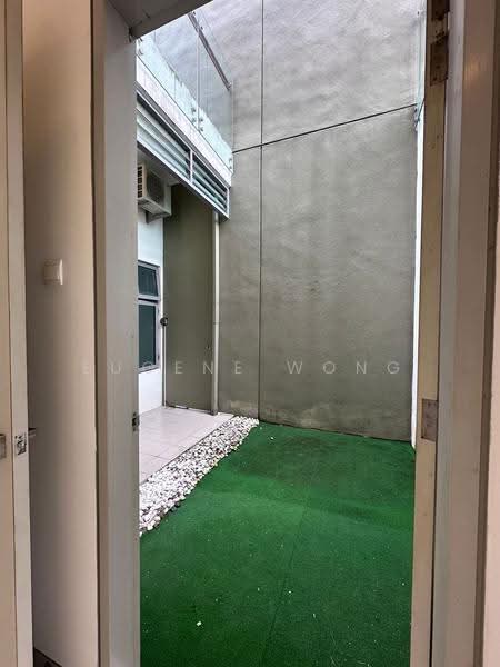 Rumah Teres untuk Dijual di Bandar Putra Permai (Seri Kembangan) - Eugene Wong - Exterior - PropertyGuru.com.my