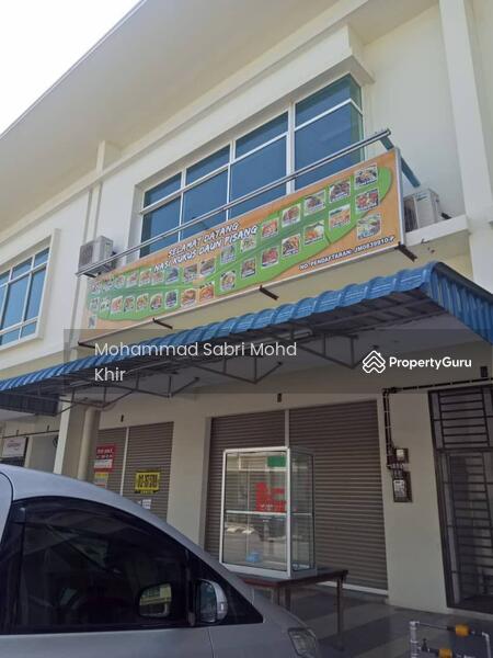 Front view of the shop office with awning added.