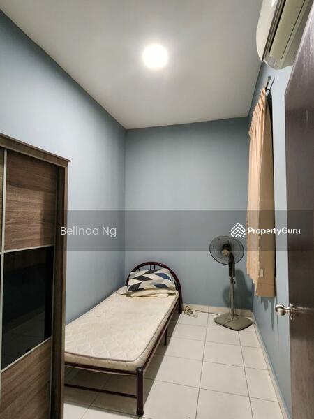 Subang ss16 Casa Tiara Freehold Apartment 3 Rooms 2 baths walking distance to KTM / LRT 0128136136