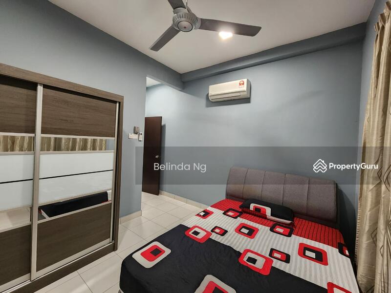 Subang ss16 Casa Tiara Freehold Apartment 3 Rooms 2 baths walking distance to KTM / LRT 0128136136