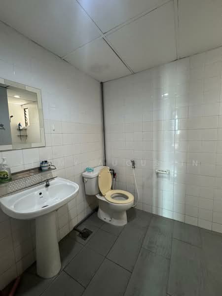Condominium for Rent at Bistari Condominium - Jimmy Augustin - Bathroom - PropertyGuru.com.my