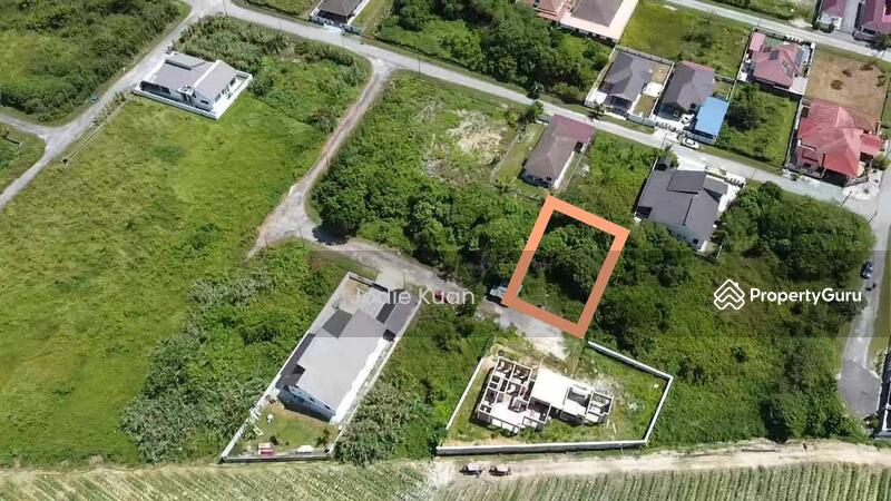 Land Area: 60'x85' (5150 sq ft) facing EAST Direction