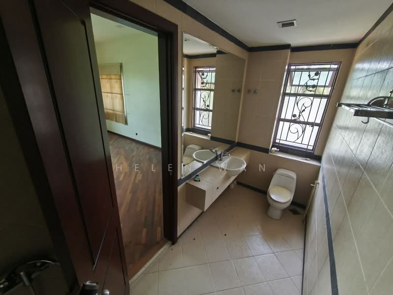 Rumah Berkembar untuk Dijual di Bukit Rahman Putra (Sungai Buloh) - Helen Wan - Bathroom - PropertyGuru.com.my