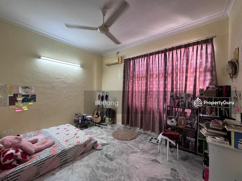 Untuk Dijual - Semi-D house at Ayer Keroh