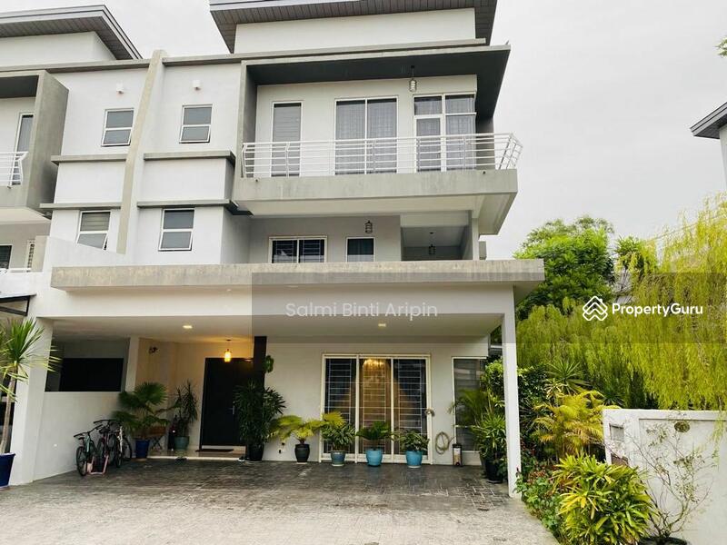 For Sale - Perdana Lakeview East