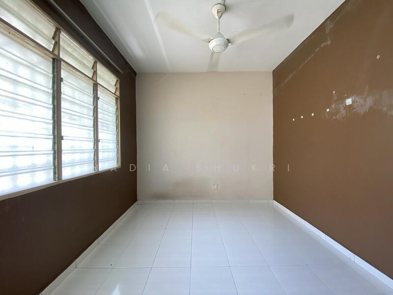 Untuk Disewa - Mentari Court