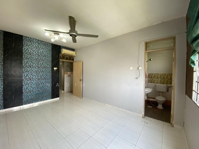 Untuk Disewa - Mentari Court