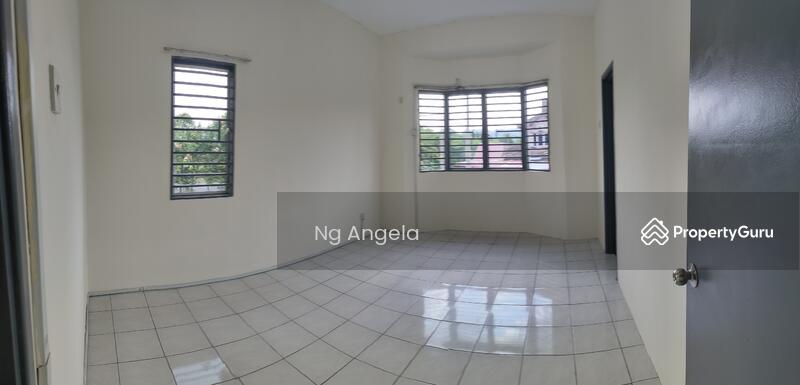 Untuk Disewa - Semenyih Taman Sri Haneco Corner Lot