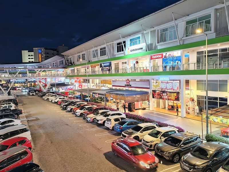 Shop for Rent in Rawang (Selangor) - Heo Wai Kien - Exterior - PropertyGuru.com.my