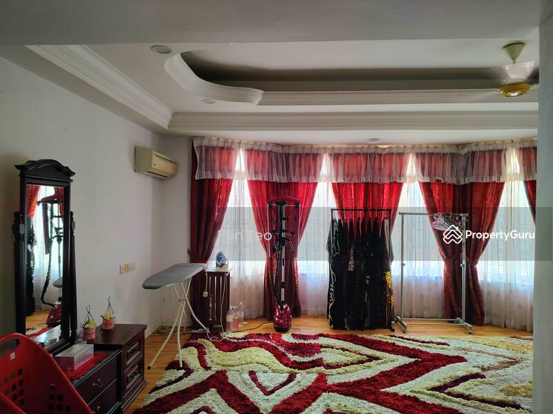 2-storey Terraced House for Sale in Sungai Ara (Penang) - Pen Teo - 1st Master Bedroom  - PropertyGuru.com.my