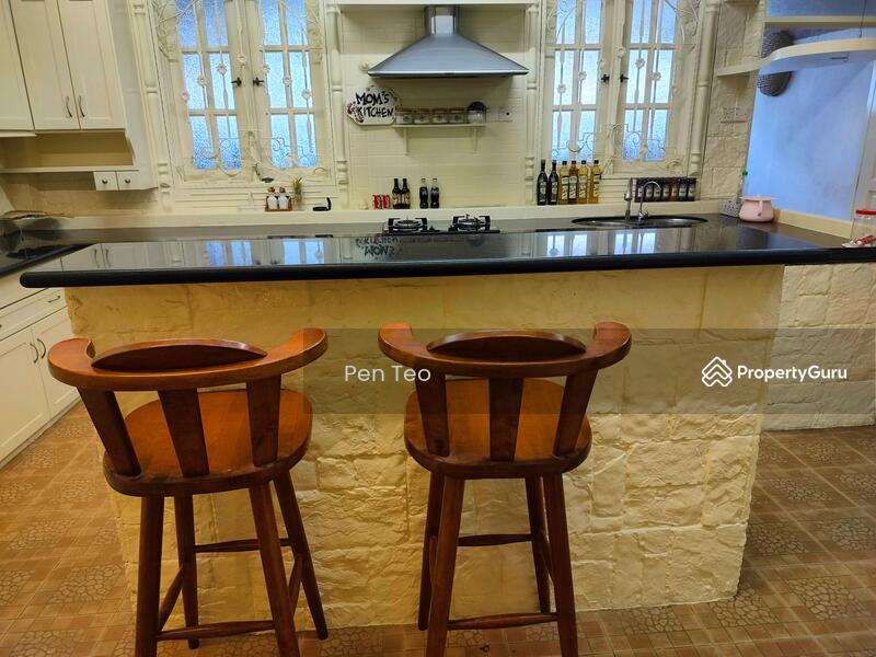 2-storey Terraced House for Sale in Sungai Ara (Penang) - Pen Teo - Dry Kitchen With Island Kitchen  - PropertyGuru.com.my